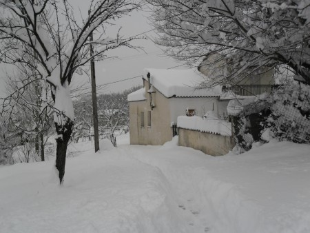 ΧΙΟΝΙΣΜΕΝΟ ΤΟΠΙΟ