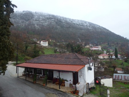 ΧΕΙΜΩΝΑΣ ΣΤΗ ΠΟΡΤΗ