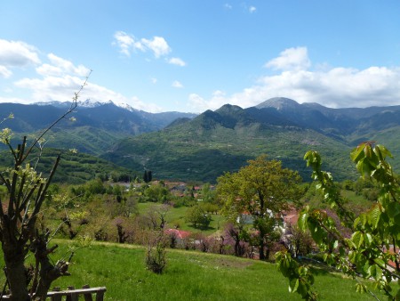 ΑΝΟΙΞΗ ΣΤΗ ΠΟΡΤΗ